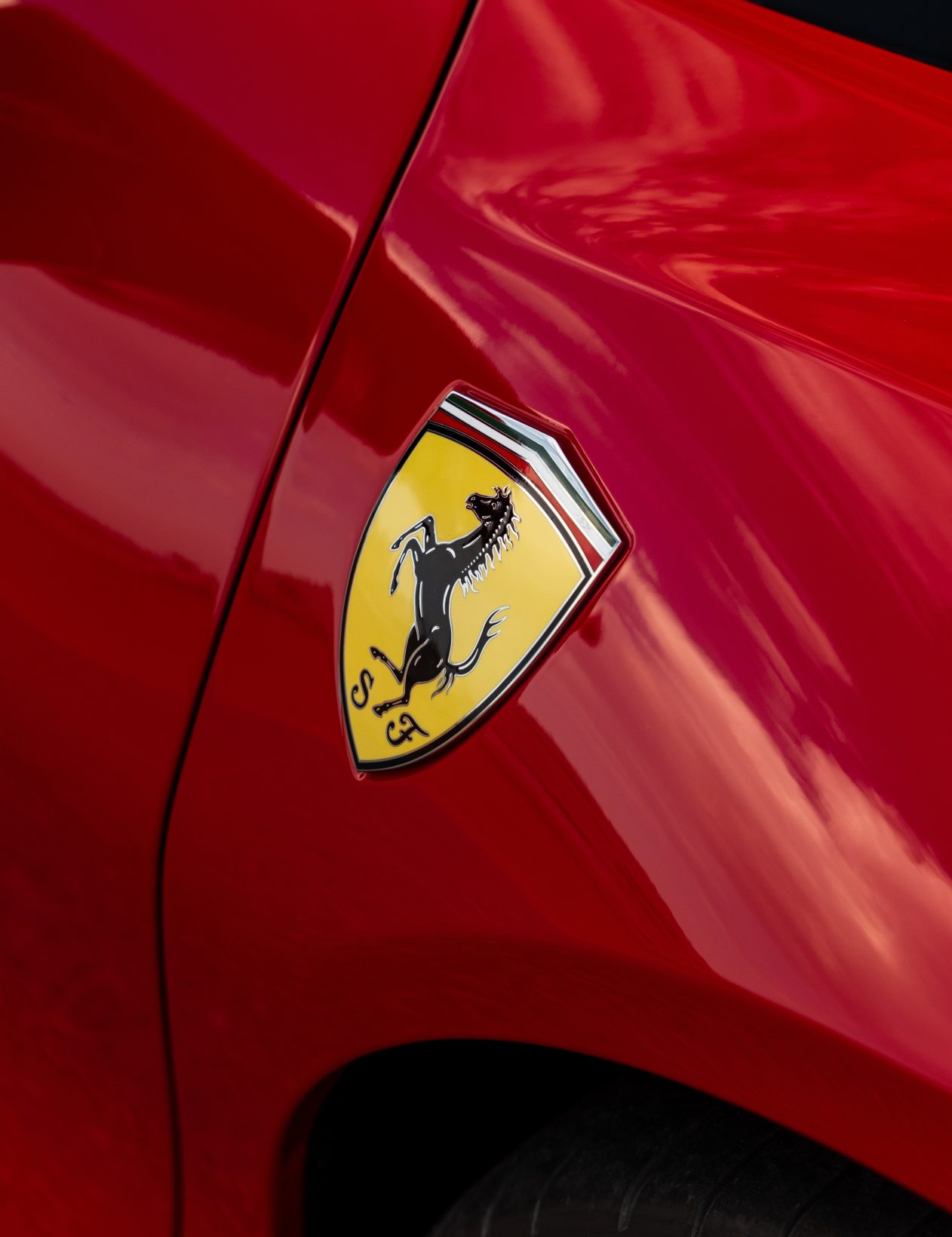 Ferrari and Lamborghini: a Strong First Quarter of 2025 for Italian Cars
