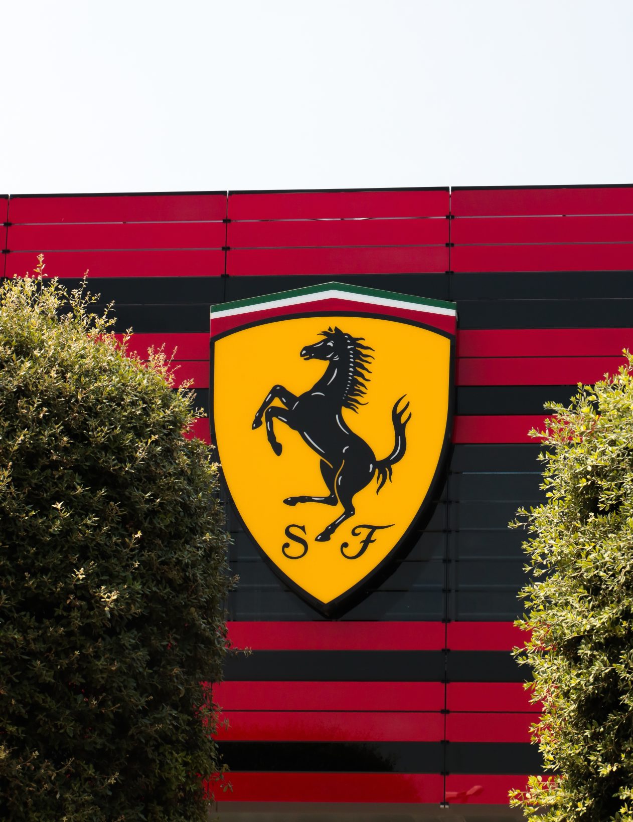 Ferrari lance un voilier de course ultraperformant