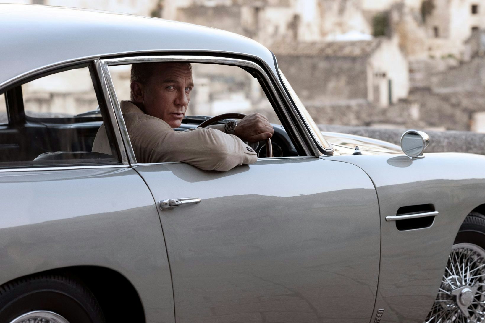 The James Bond film « No Time to Die » finally on the screens. How did the partners adapt?