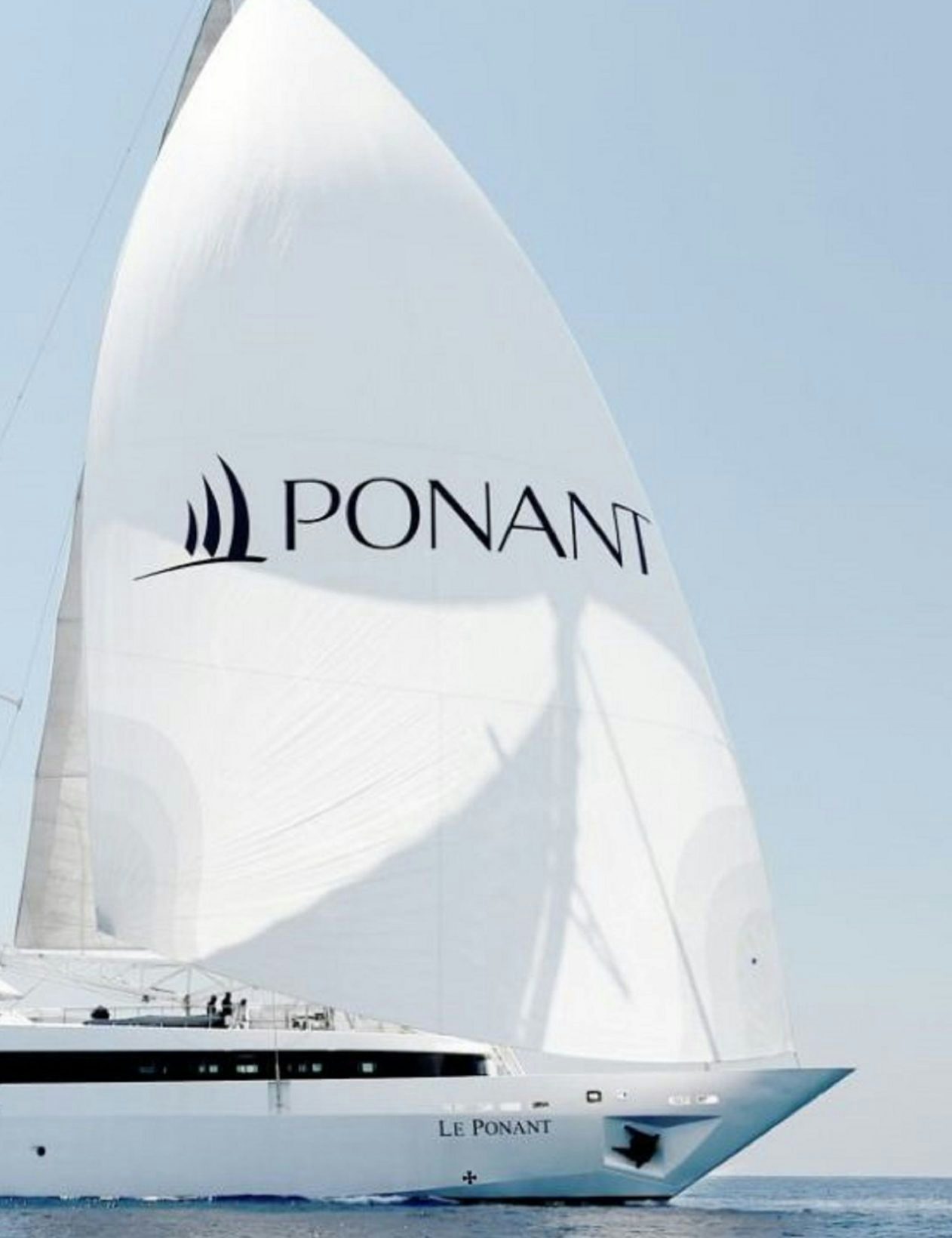 Relais & Châteaux signs an agreement with Ponant